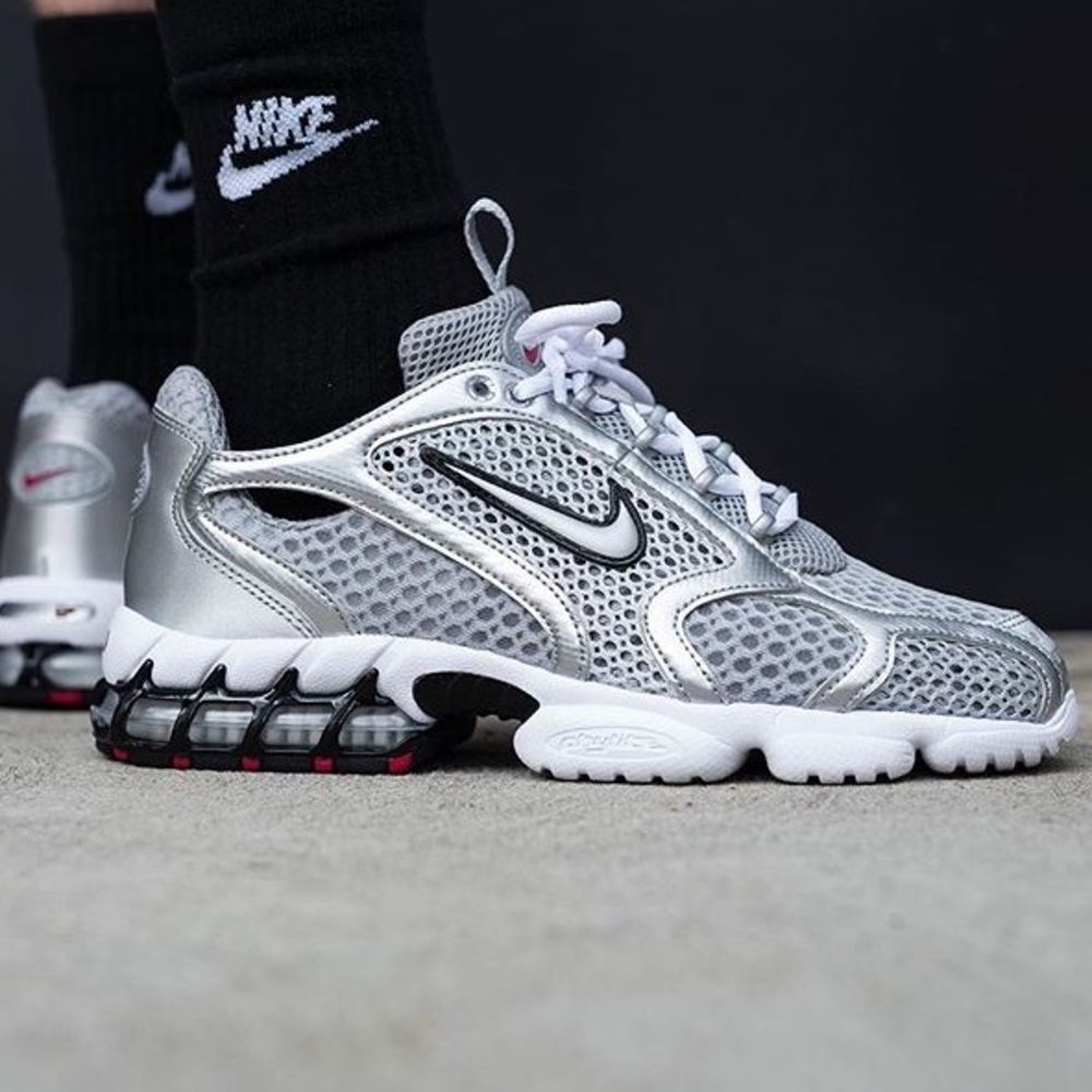 Nike Air Zoom Spiridon
Cage 2 Metallic Silver (W)